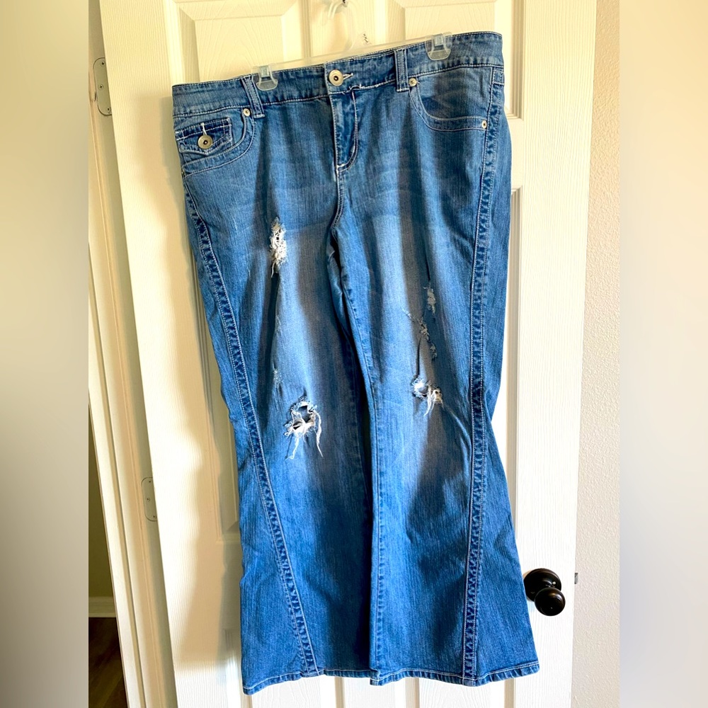 Torrid boot cut size 20 jeans! Perfect condition!